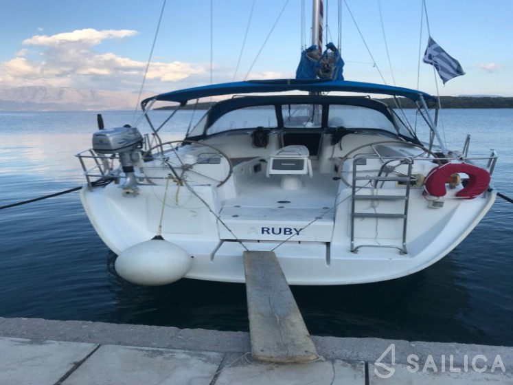 Cyclades 43.4 - Yacht Charter Sailica
