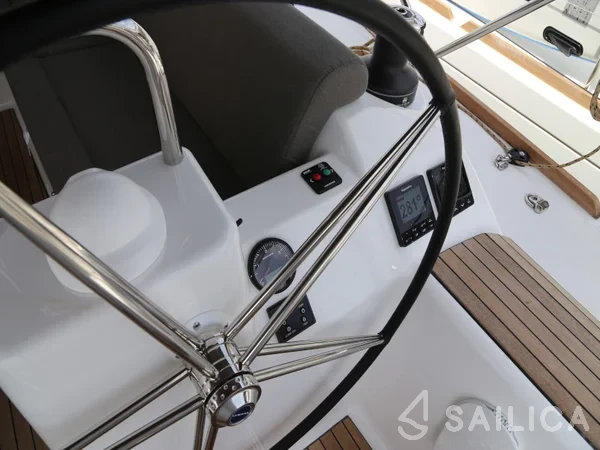 Dufour 460 GL - Yacht Charter Sailica
