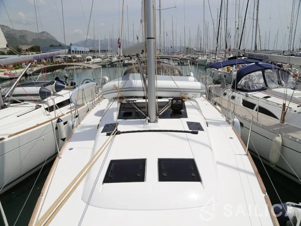 Dufour 460 GL - Yacht Charter Sailica