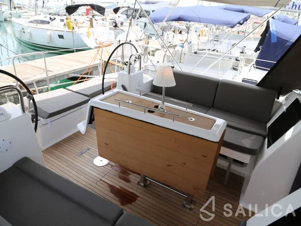 Dufour 460 GL - Yacht Charter Sailica