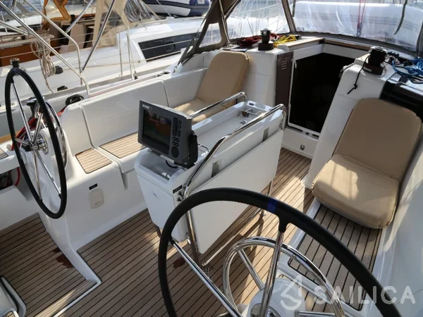 Sun Odyssey 419 - Yacht Charter Sailica