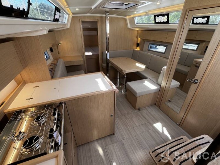 Bavaria C38 - Yacht Charter Sailica