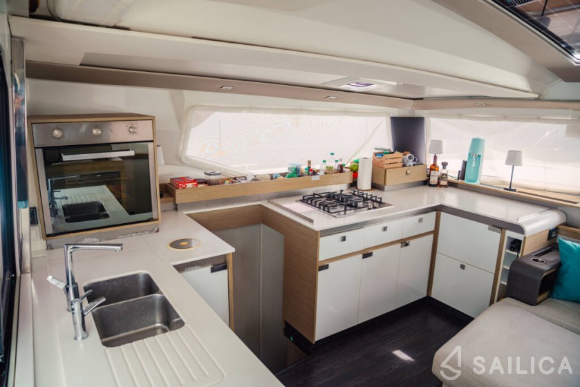 Elba 45 - Yacht Charter Sailica