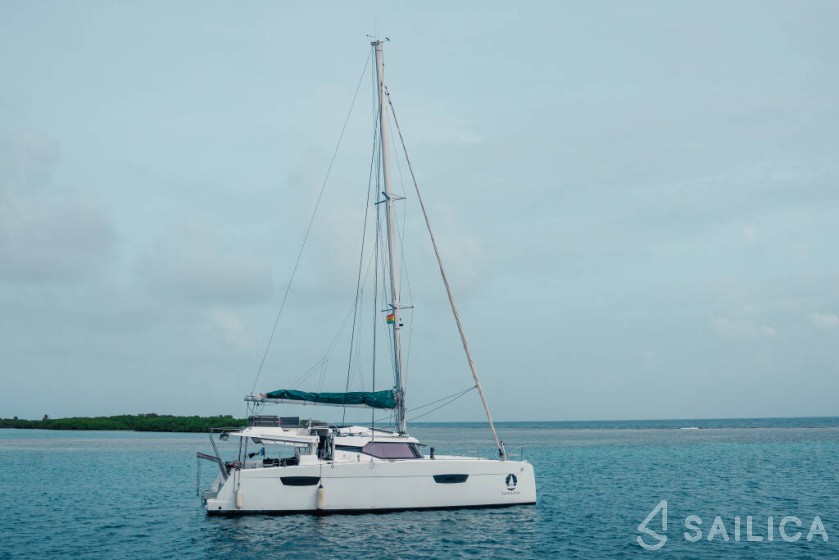 Elba 45 - Yacht Charter Sailica