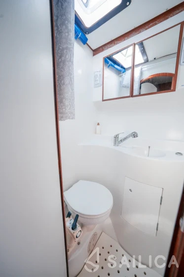 Lagoon 570 - Yacht Charter Sailica