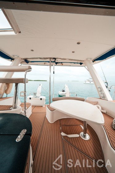 Leopard 40 - Yacht Charter Sailica