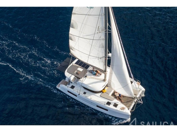 Lagoon 38 - Yacht Charter Sailica