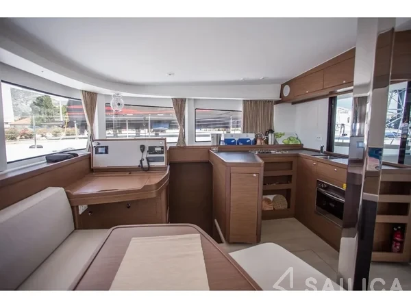 Lagoon 42 - Yacht Charter Sailica