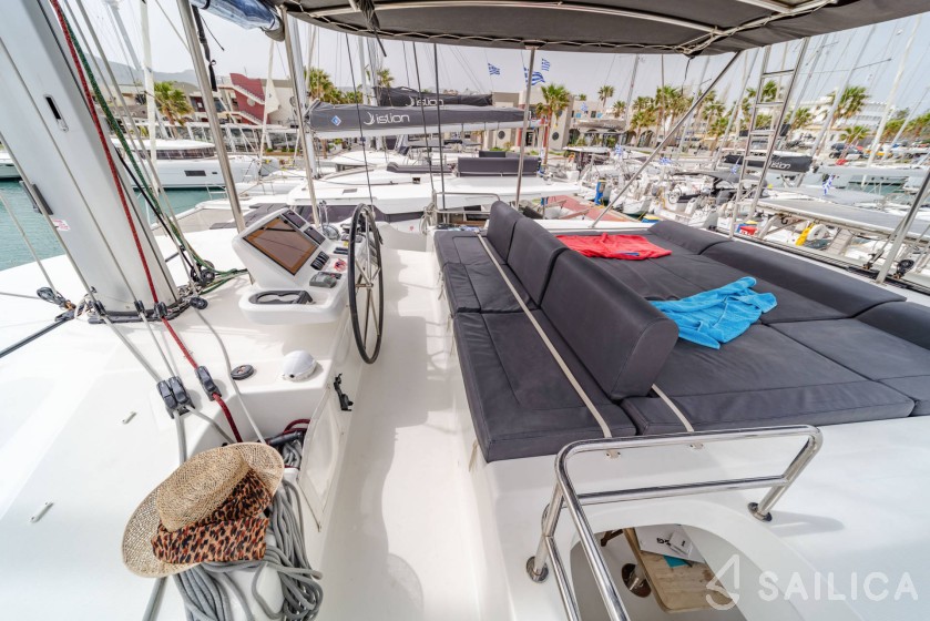 Lagoon 50 - Yacht Charter Sailica