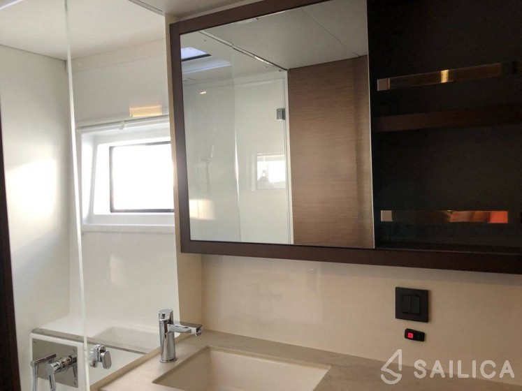 Lagoon 46  - Yacht Charter Sailica