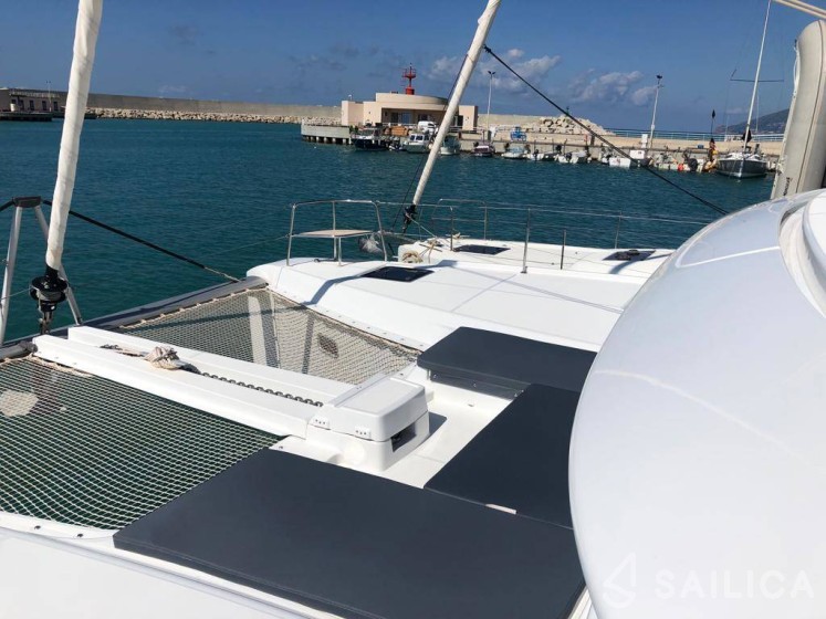 Lagoon 46  - Yacht Charter Sailica