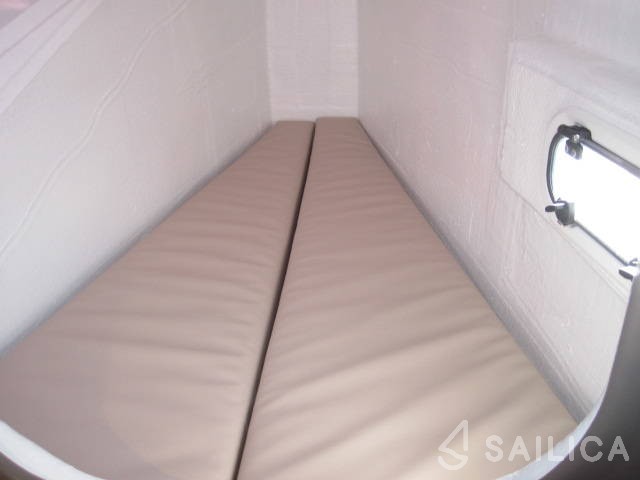 Bali 4.3 - Yacht Charter Sailica