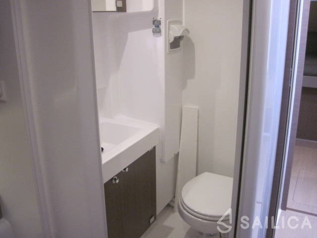 Bali 4.3 - Yacht Charter Sailica