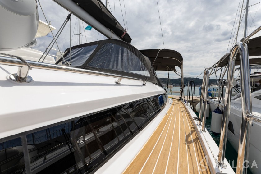 Elan 45 Impression - Yacht Charter Sailica