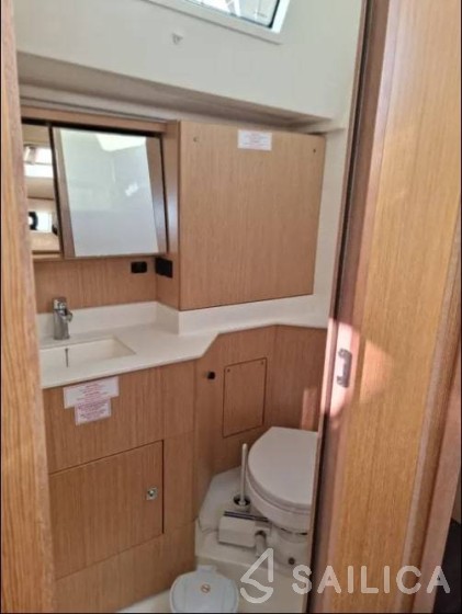 Bavaria C45 - Yacht Charter Sailica