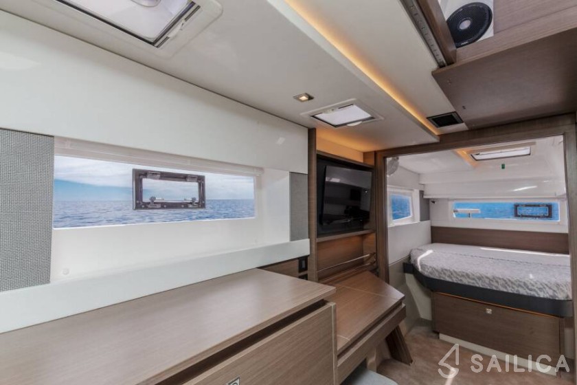 Leopard 42 - Yacht Charter Sailica