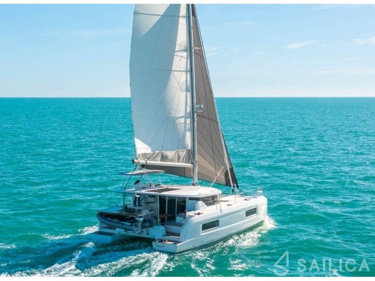 Lagoon 38 - Yacht Charter Sailica