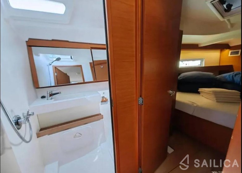 Sun Odyssey 440 - Yacht Charter Sailica
