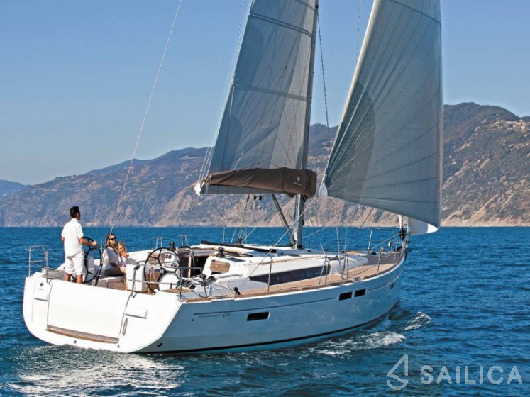 Sun Odyssey 519 - Yacht Charter Sailica