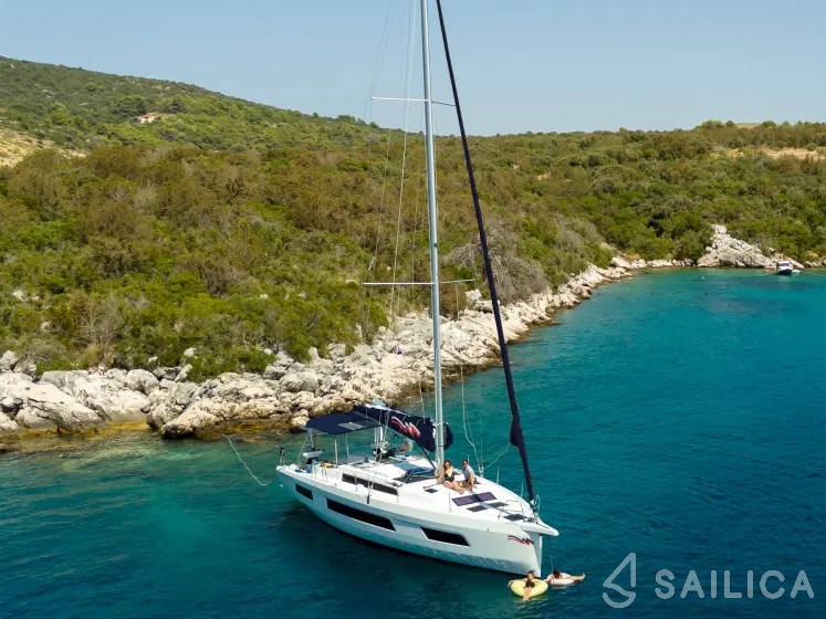 Dufour 44 - Yacht Charter Sailica