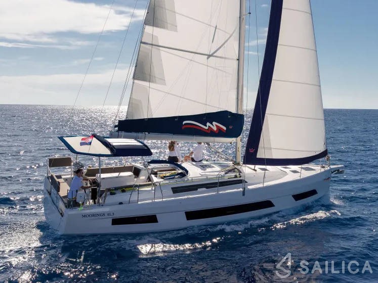 Dufour 41 - Yacht Charter Sailica