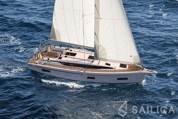 Bavaria C38 - Yacht Charter Sailica