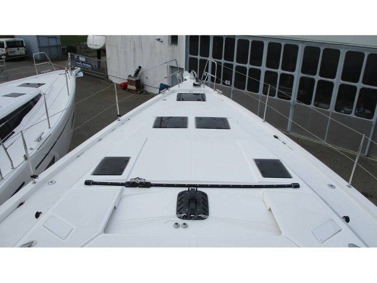 Bavaria C45 - Yacht Charter Sailica