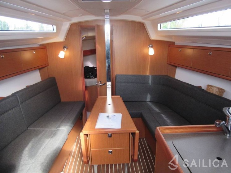 Bavaria 34 Cruiser - Yacht Charter Sailica