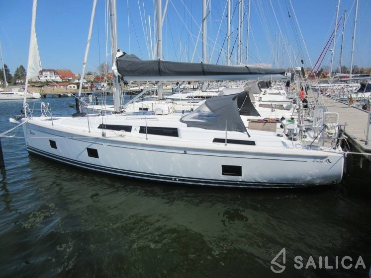 Hanse 418 - Yacht Charter Sailica
