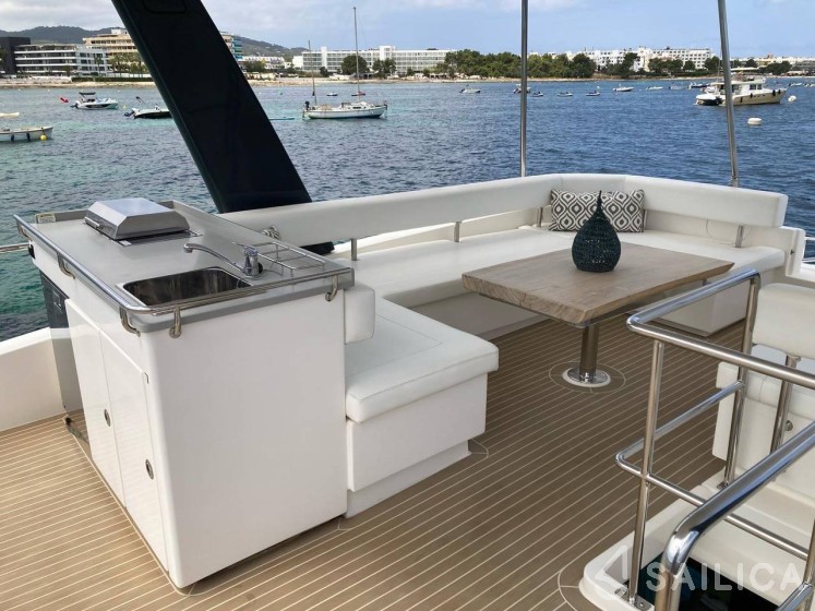 Leopard 43 PC - Yacht Charter Sailica