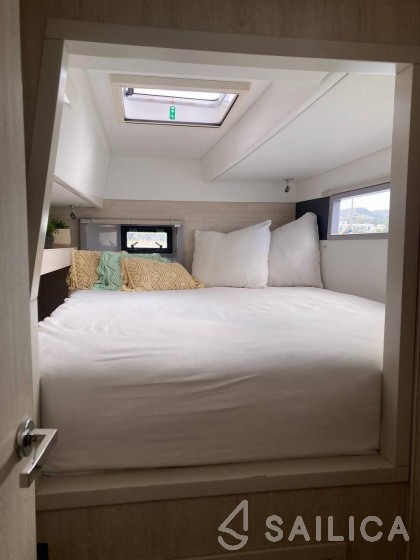 Leopard 43 PC - Yacht Charter Sailica