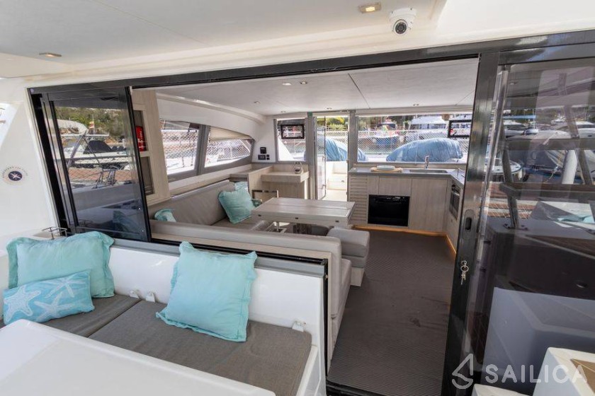 Leopard 43 PC - Yacht Charter Sailica
