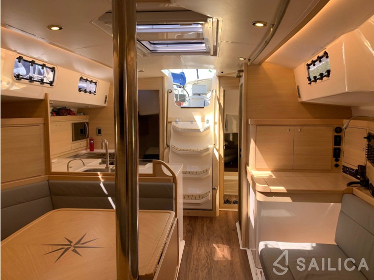 Delta 41 - Yacht Charter Sailica