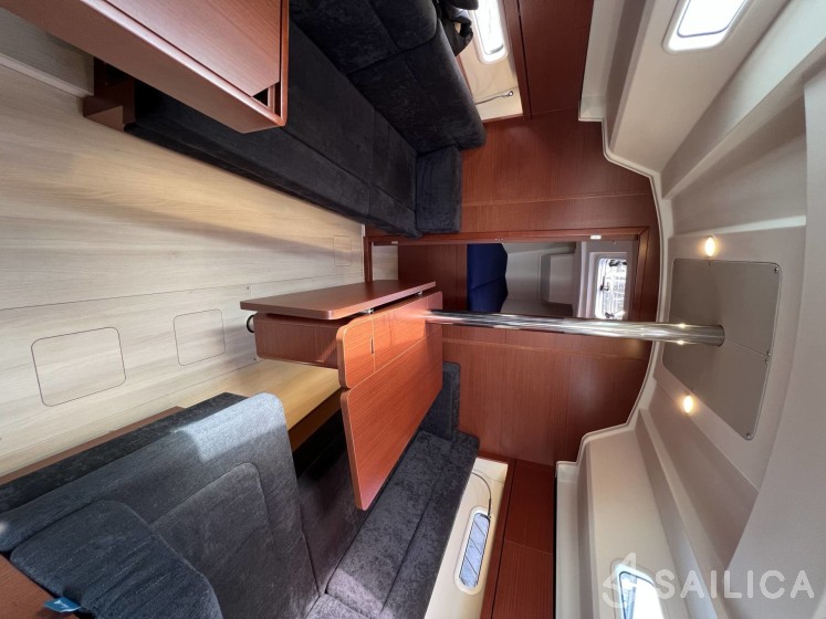 Hanse 348 - Yacht Charter Sailica