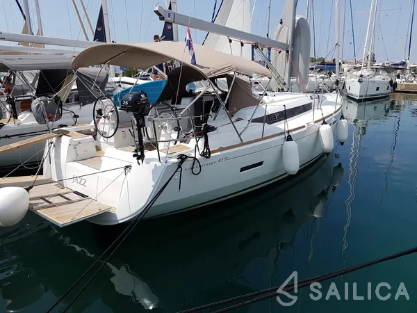 Sun Odyssey 419 - Yacht Charter Sailica