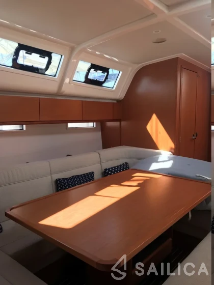 Bavaria 51 Cruiser - Yacht Charter Sailica
