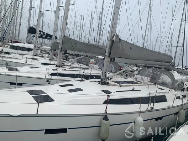 Bavaria 51 Cruiser - Yacht Charter Sailica