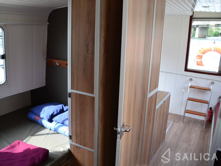 Eau Claire 1130 - Yacht Charter Sailica