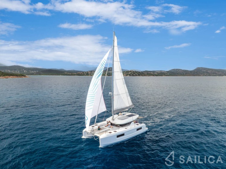 Lagoon 38 - Yacht Charter Sailica