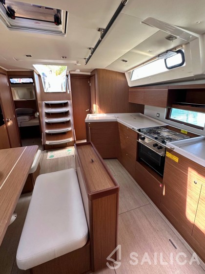 Oceanis 46.1 - Yacht Charter Sailica