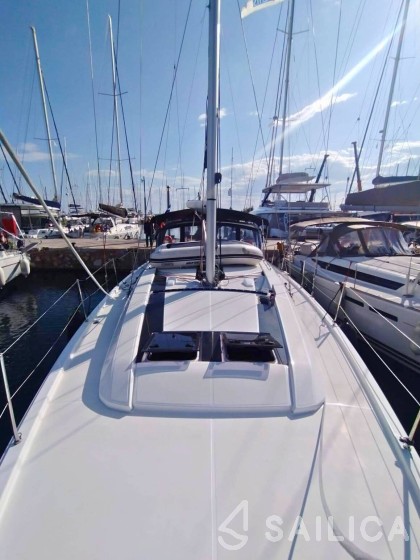 Oceanis 46.1 - Yacht Charter Sailica
