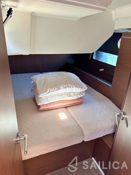 Oceanis 46.1 - Yacht Charter Sailica