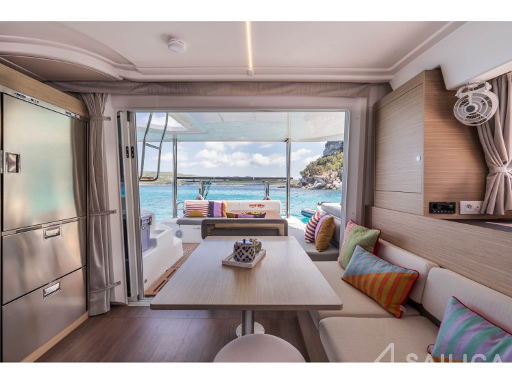 Lagoon 38 - Yacht Charter Sailica