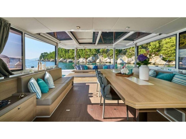 Bali 5.4. - Yacht Charter Sailica