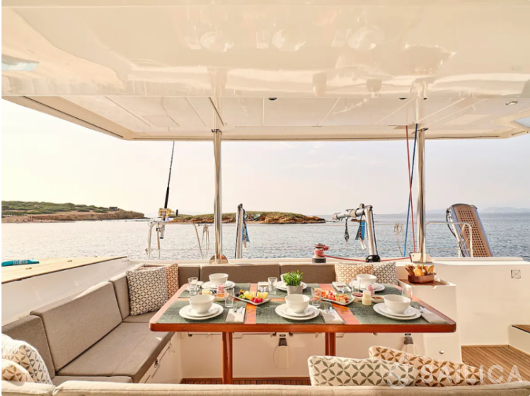 Lagoon 50 - Yacht Charter Sailica