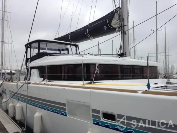 Lagoon 450 S - 4 + 2 cab. - Yacht Charter Sailica