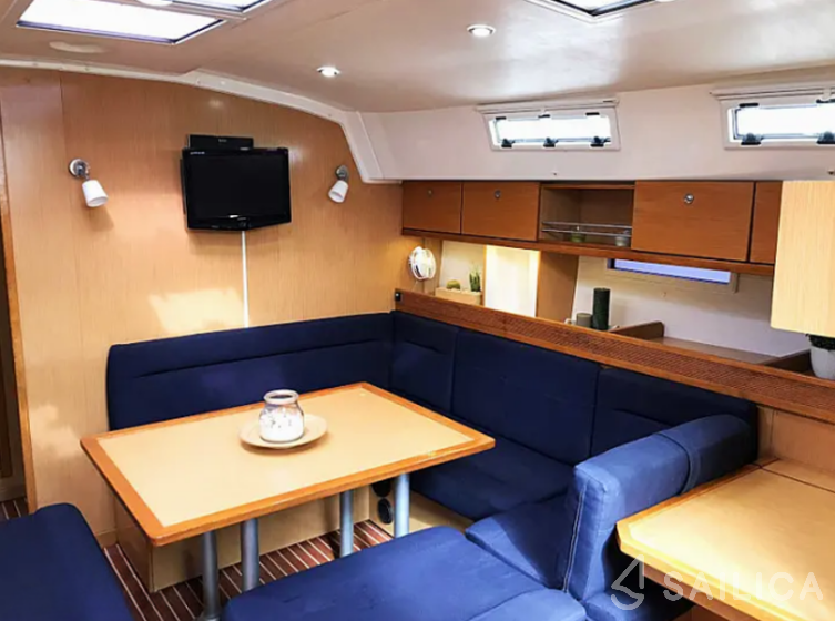 Bavaria 45 Cruiser - Yacht Charter Sailica
