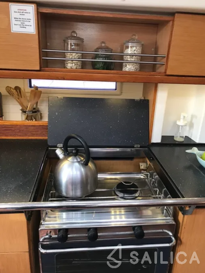 Bavaria 45 Cruiser - Yacht Charter Sailica