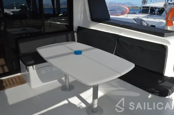 Lagoon 42 - Yacht Charter Sailica
