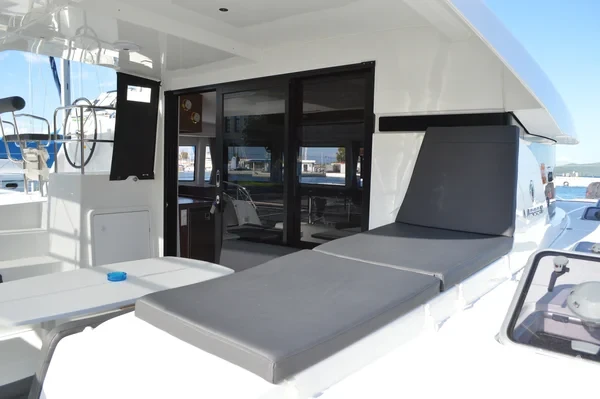 Lagoon 42 - Yacht Charter Sailica
